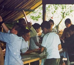 laboratorio bambini arte nella natura